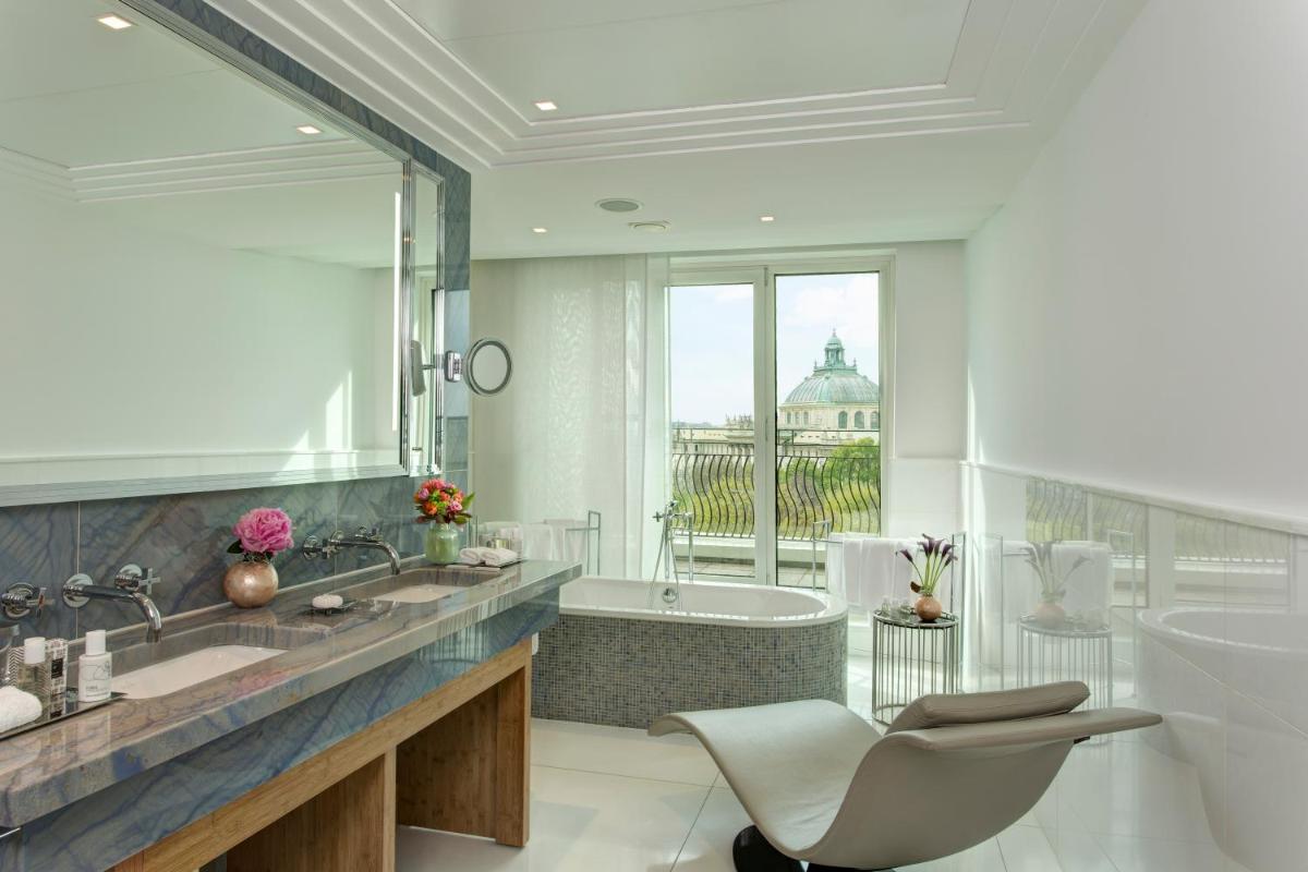 Rocco Forte The Charles Hotel