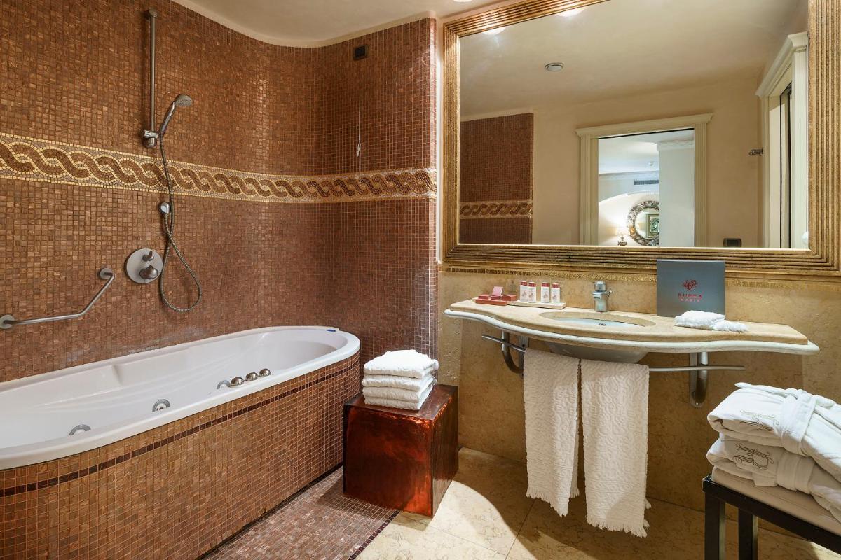 Romano Palace Luxury Hotel