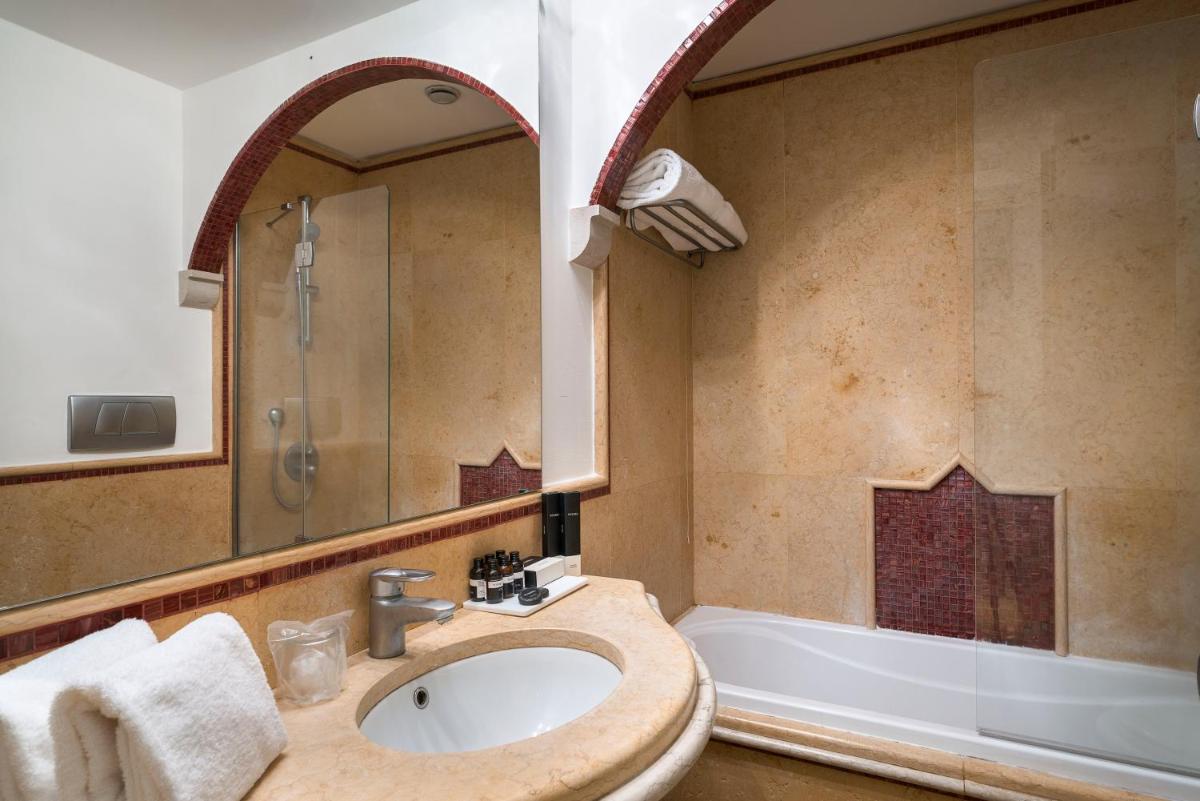 Romano Palace Luxury Hotel