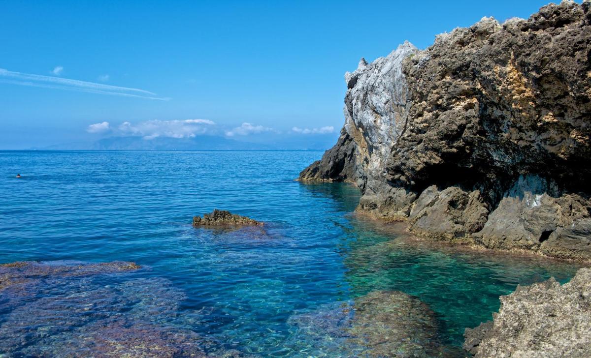 Romantic Hotel & Restaurant Villa Cheta Elite