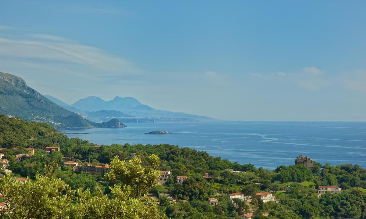 Romantic Hotel & Restaurant Villa Cheta Elite