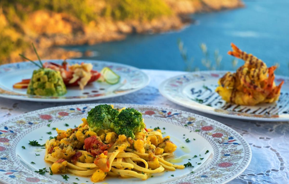 Romantic Hotel & Restaurant Villa Cheta Elite