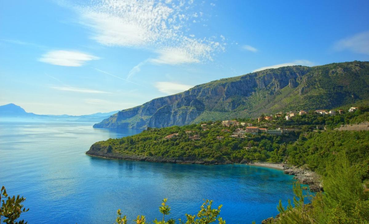Romantic Hotel & Restaurant Villa Cheta Elite