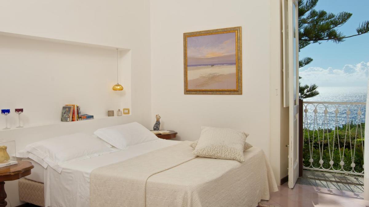 Romantic Hotel & Restaurant Villa Cheta Elite