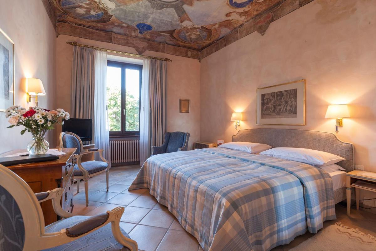 Hotel Castello Seeschloss, lake & pool castle