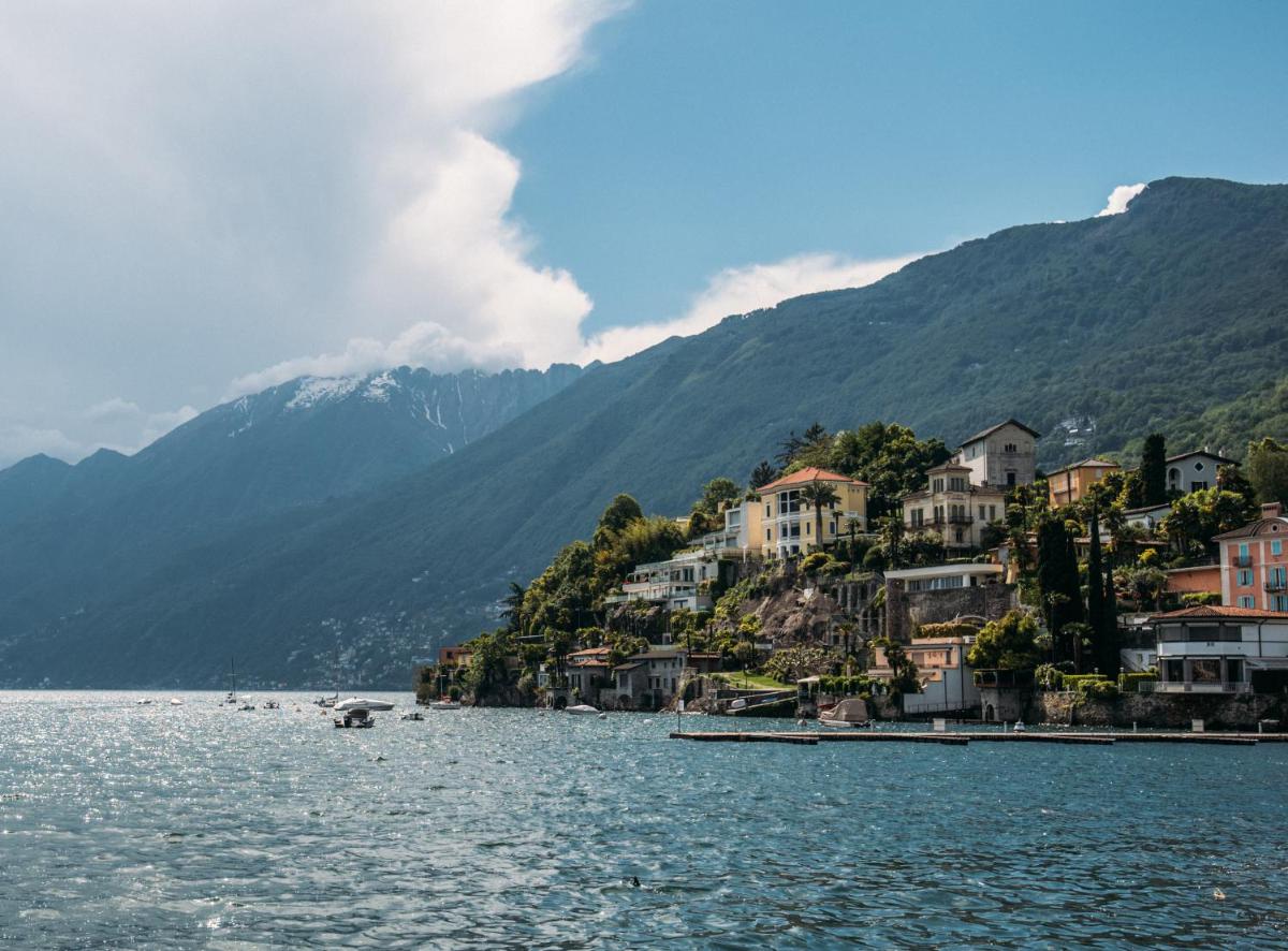 Hotel Castello Seeschloss, lake & pool castle