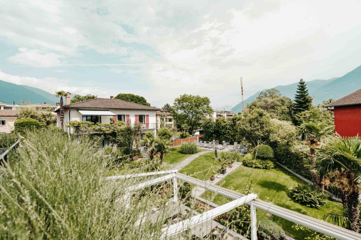 Hotel Castello Seeschloss, lake & pool castle