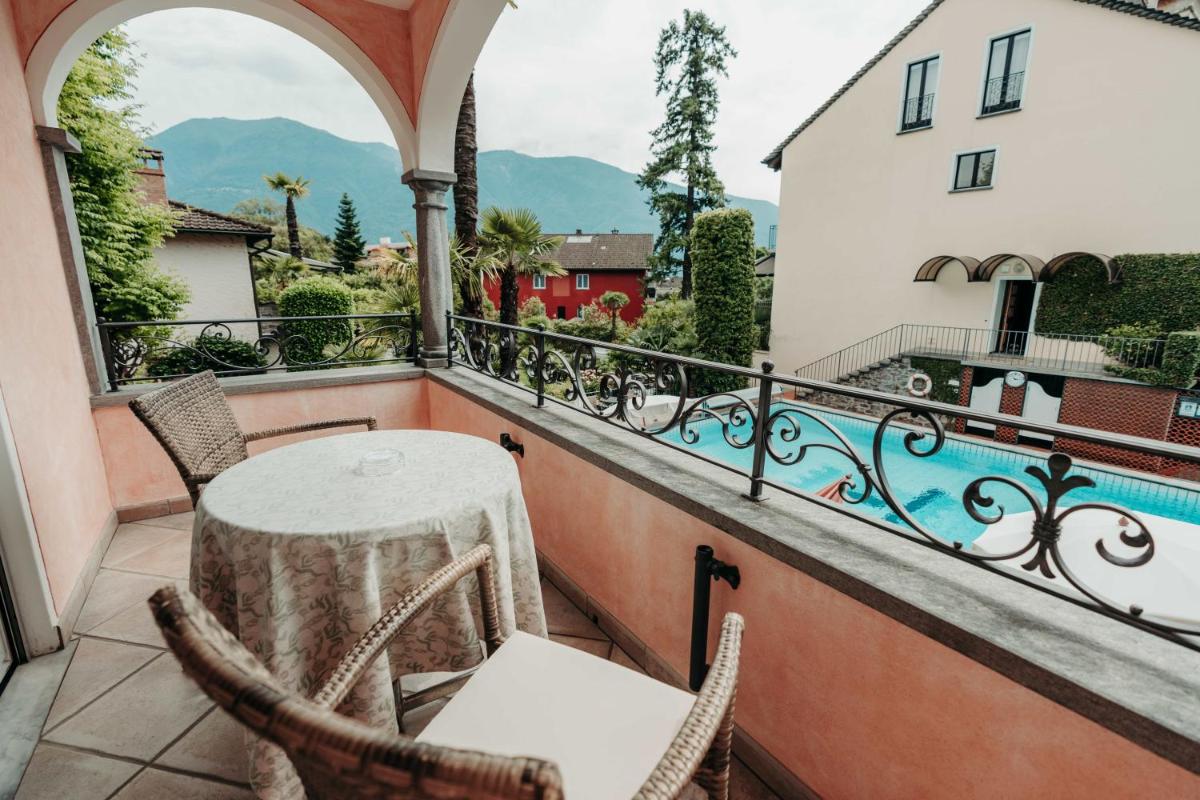 Hotel Castello Seeschloss, lake & pool castle