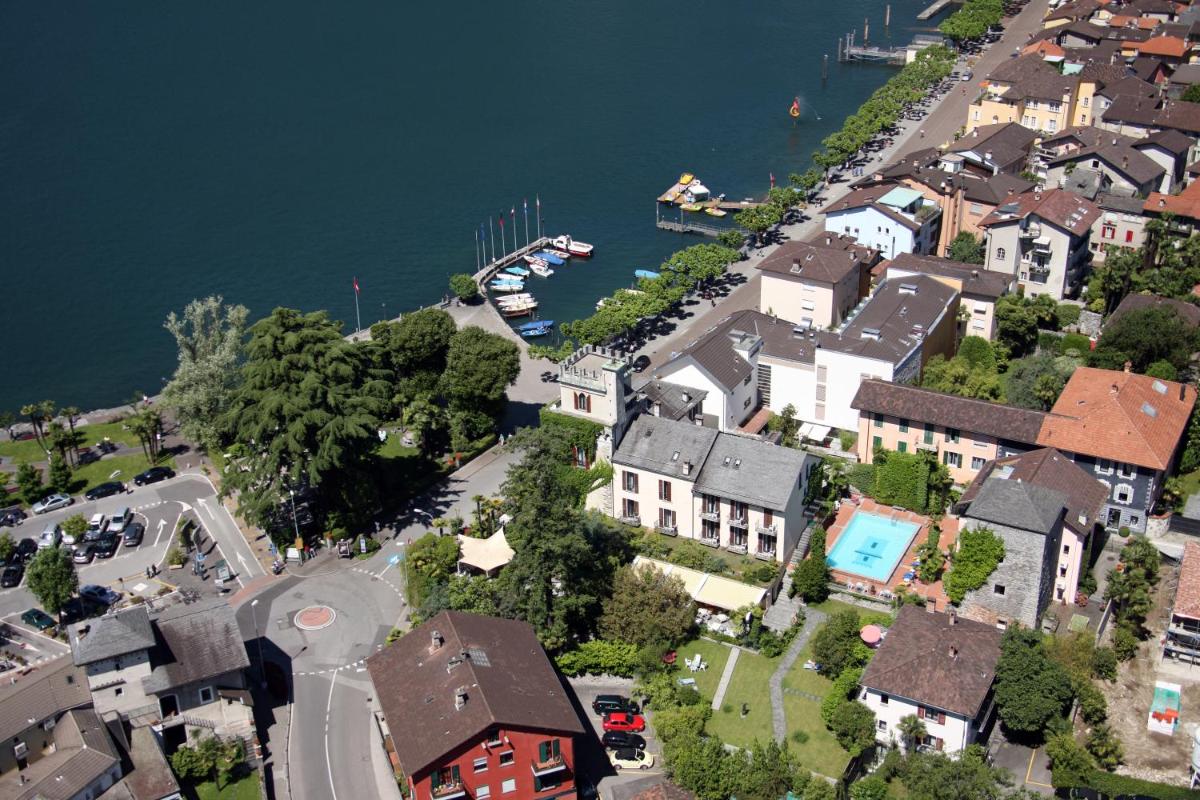 Hotel Castello Seeschloss, lake & pool castle