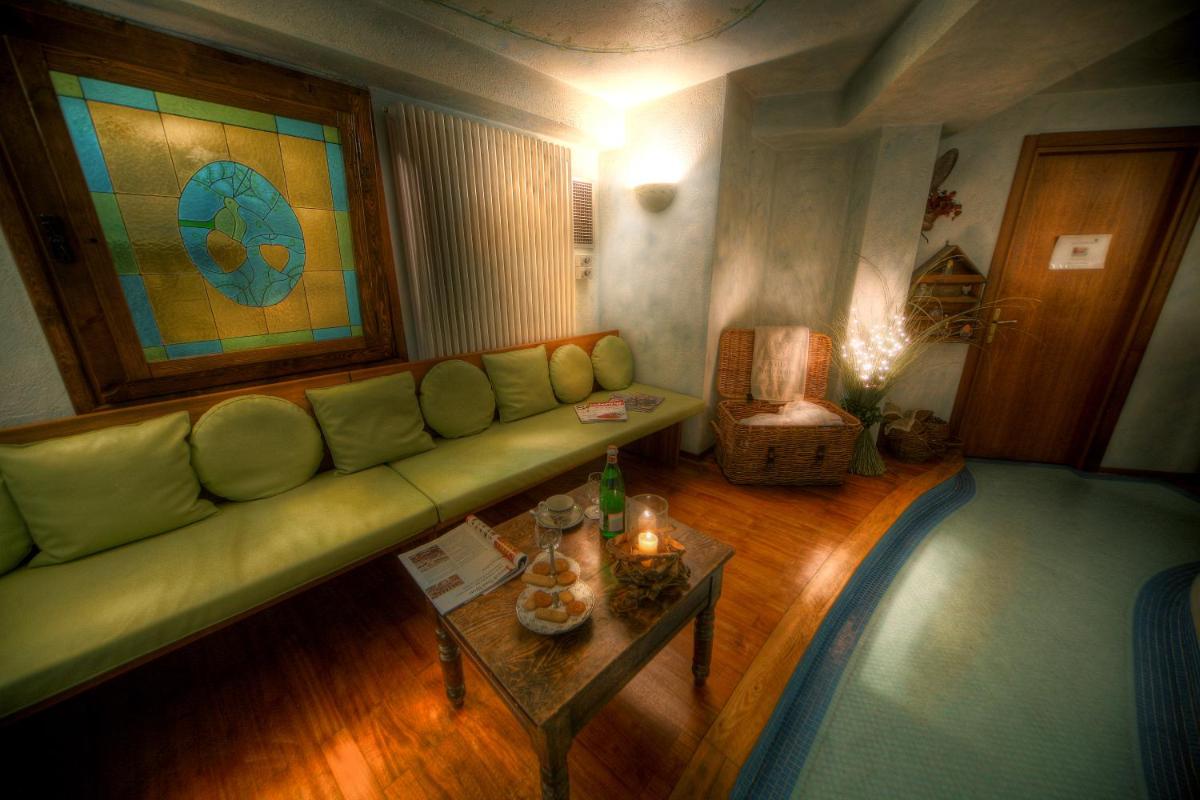 Villa Novecento Romantic Hotel - Estella Hotel Collection & Experience