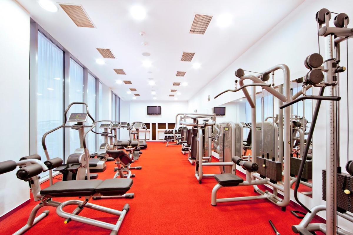 Roset Hotel & Residence