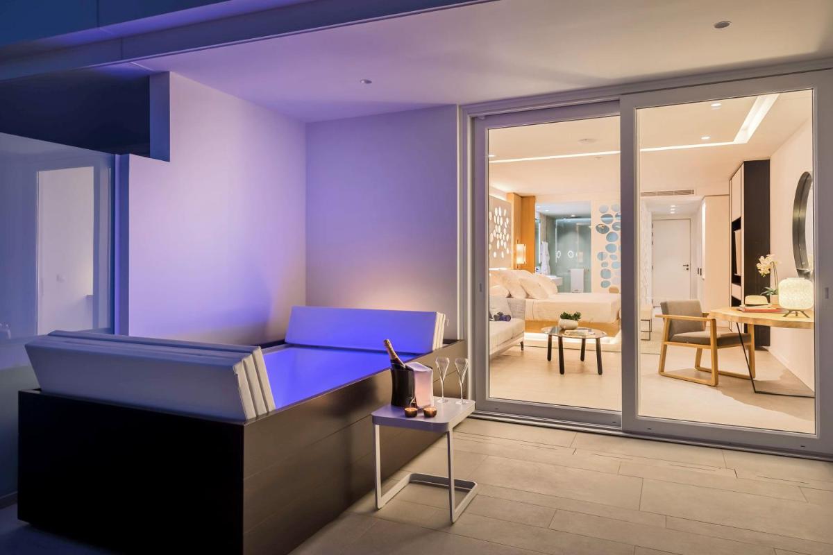 Royal Hideaway Corales Beach - Adults Only