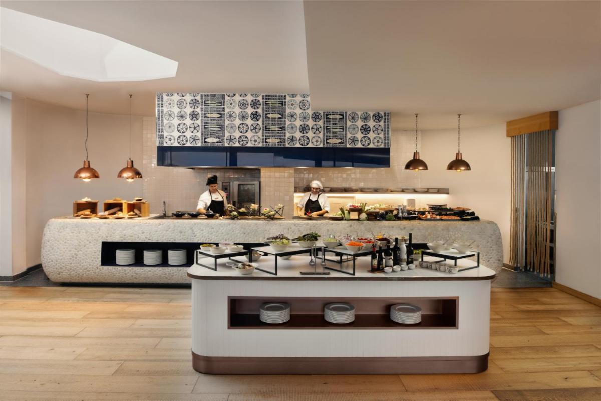 Royal Hideaway Corales Beach - Adults Only