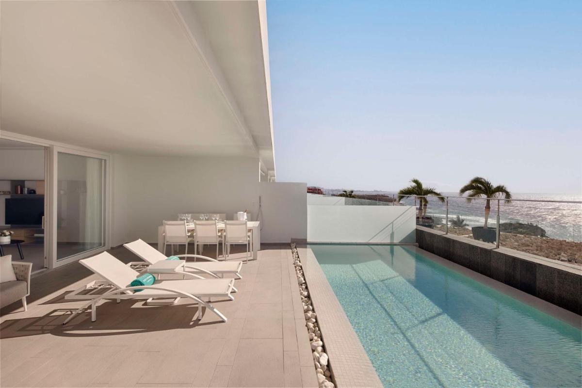 Royal Hideaway Corales Suites