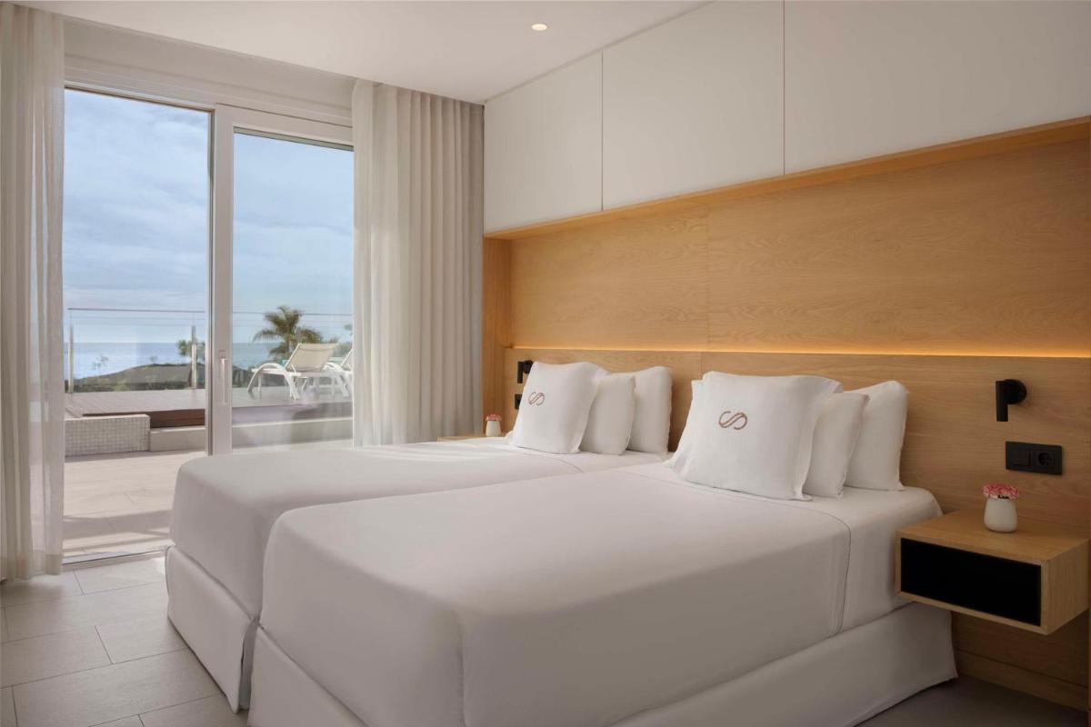 Royal Hideaway Corales Suites