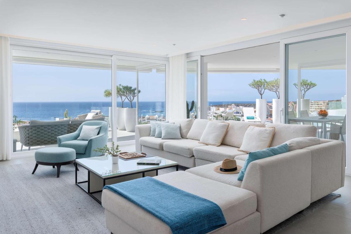 Royal Hideaway Corales Suites