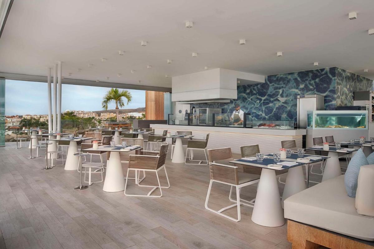 Royal Hideaway Corales Suites