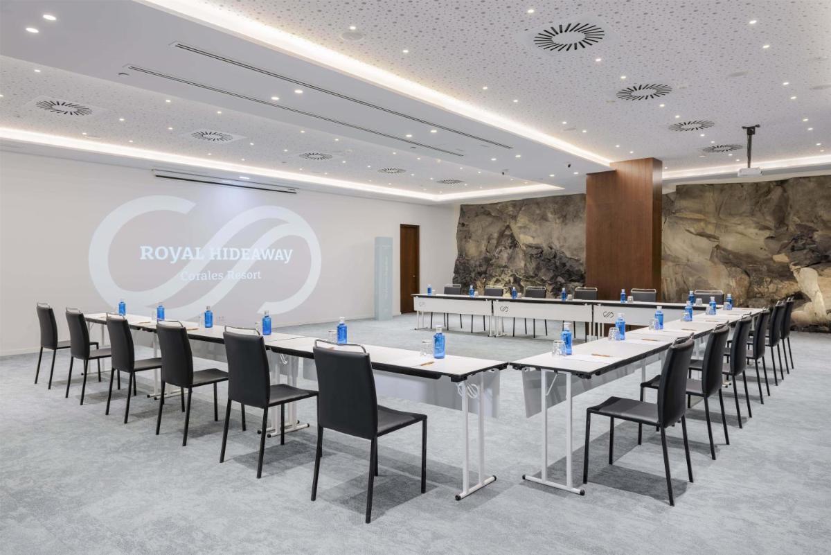 Royal Hideaway Corales Suites