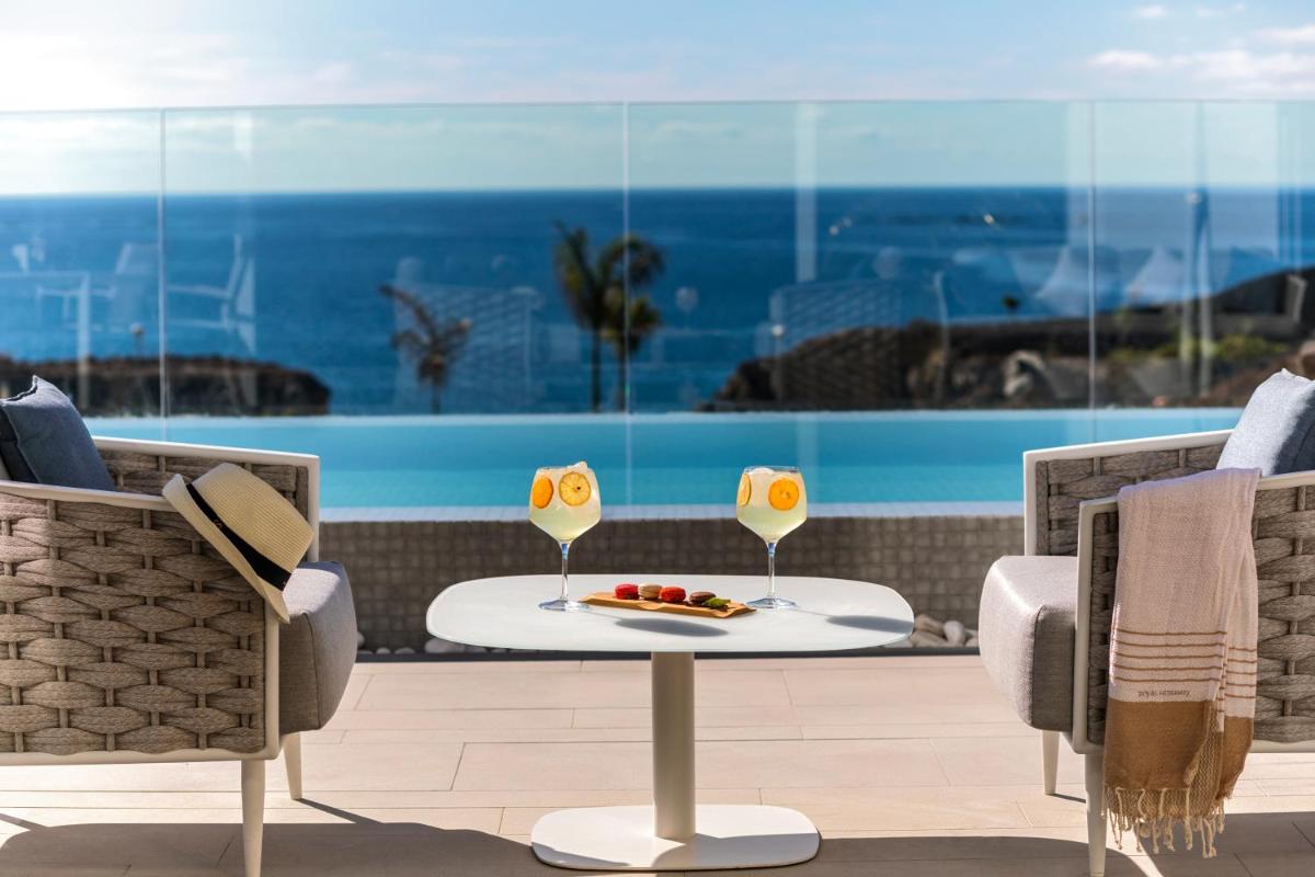 Royal Hideaway Corales Suites