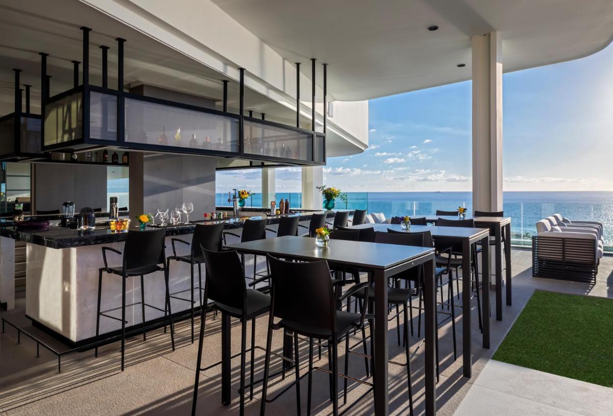 Royal Hideaway Corales Suites