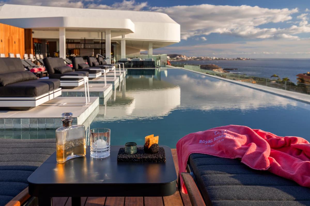 Royal Hideaway Corales Suites