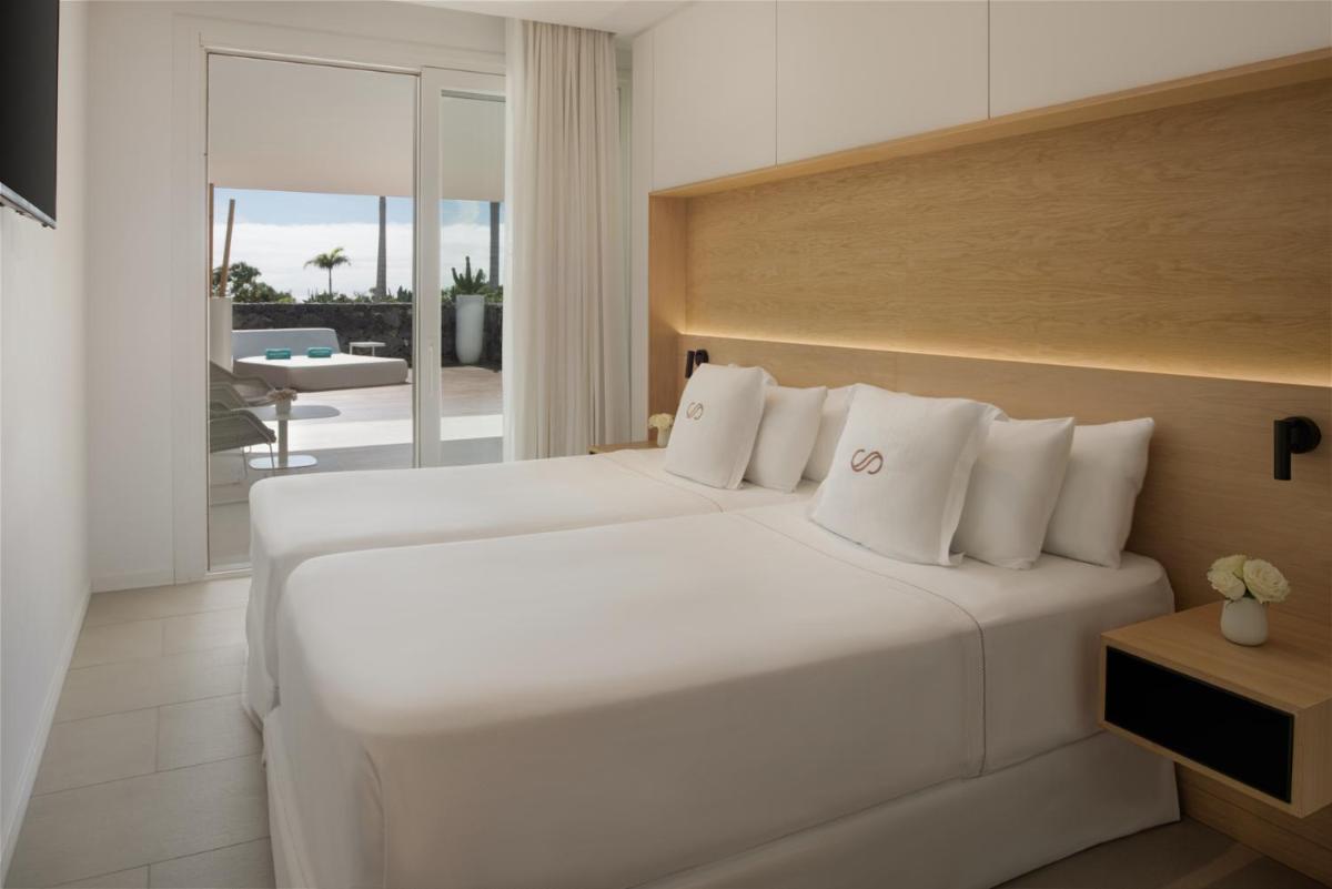 Royal Hideaway Corales Suites