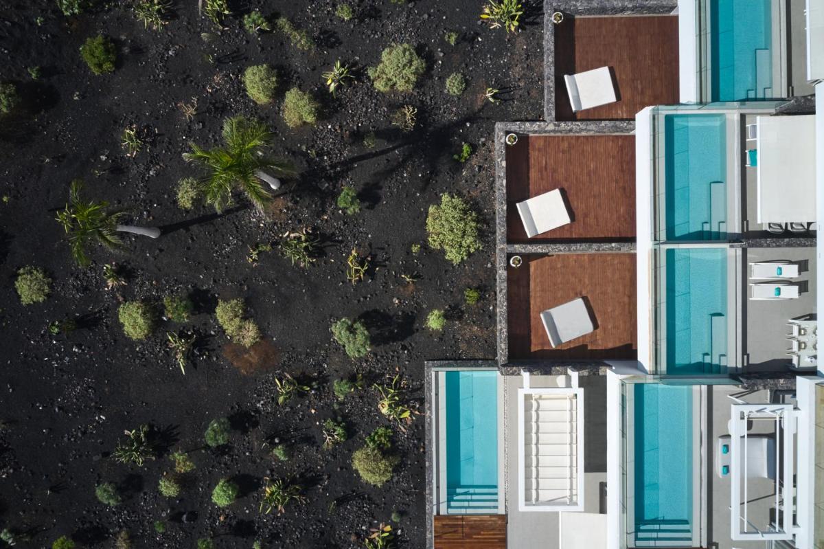 Royal Hideaway Corales Suites