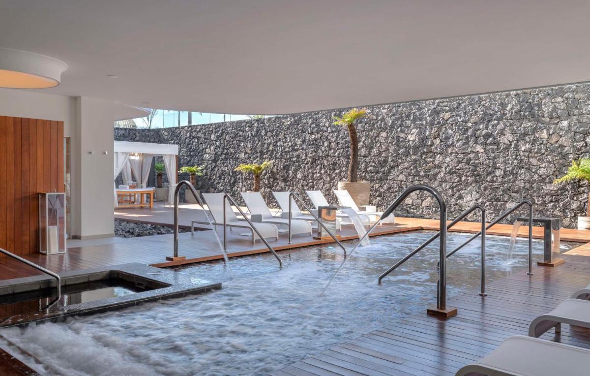 Royal Hideaway Corales Suites