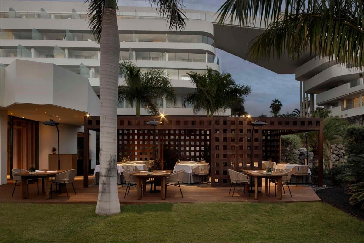 Royal Hideaway Corales Suites