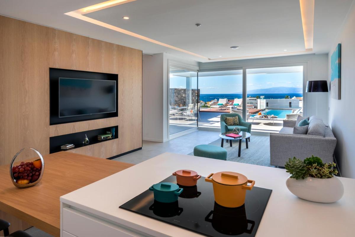 Royal Hideaway Corales Suites