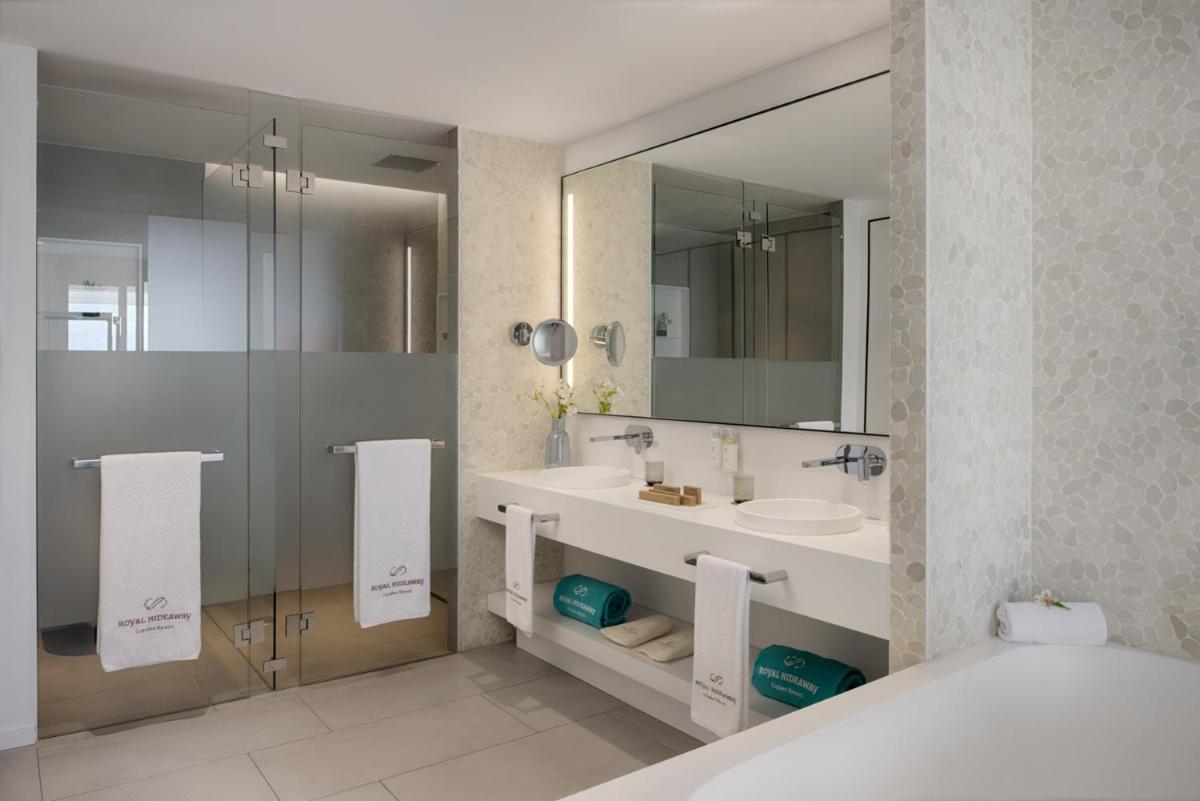 Royal Hideaway Corales Suites