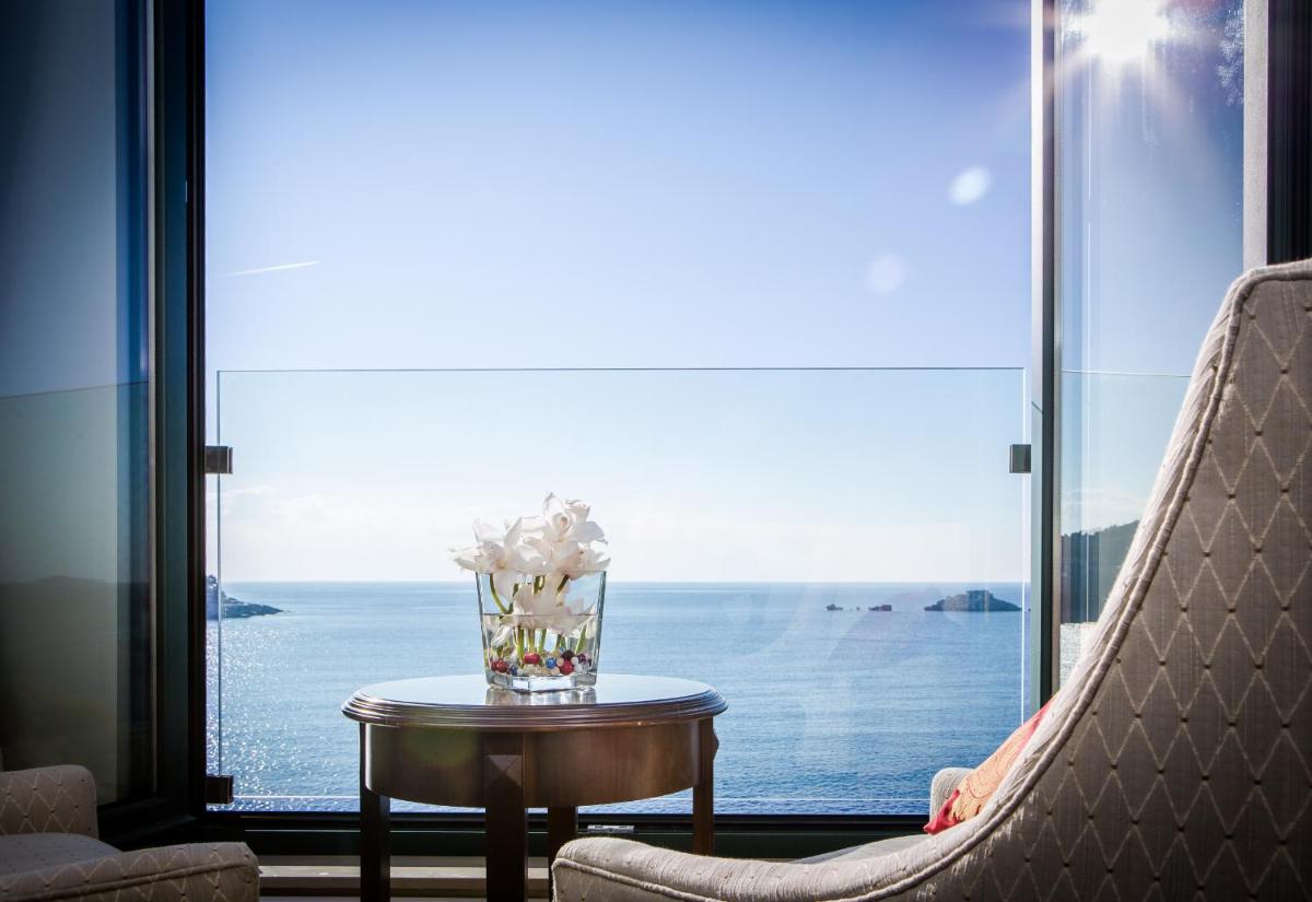 Royal Princess Hotel