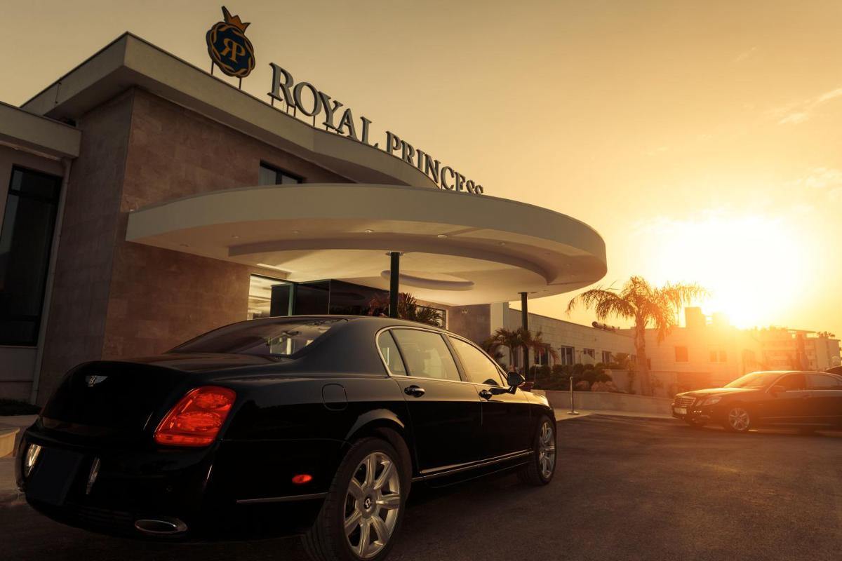 Royal Princess Hotel