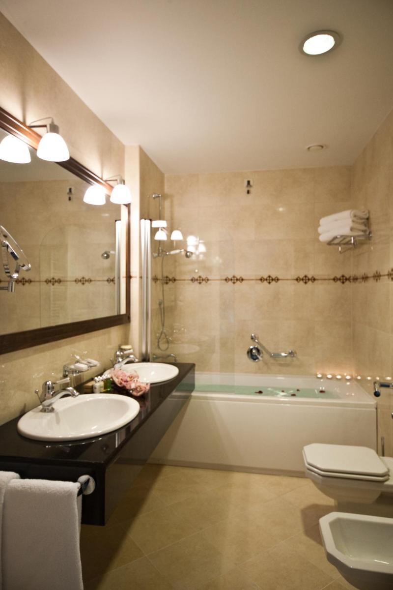 Royal Princess Hotel