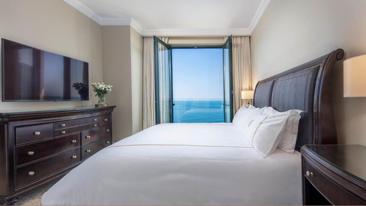 Royal Princess Hotel