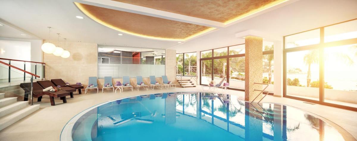 Royal Princess Hotel