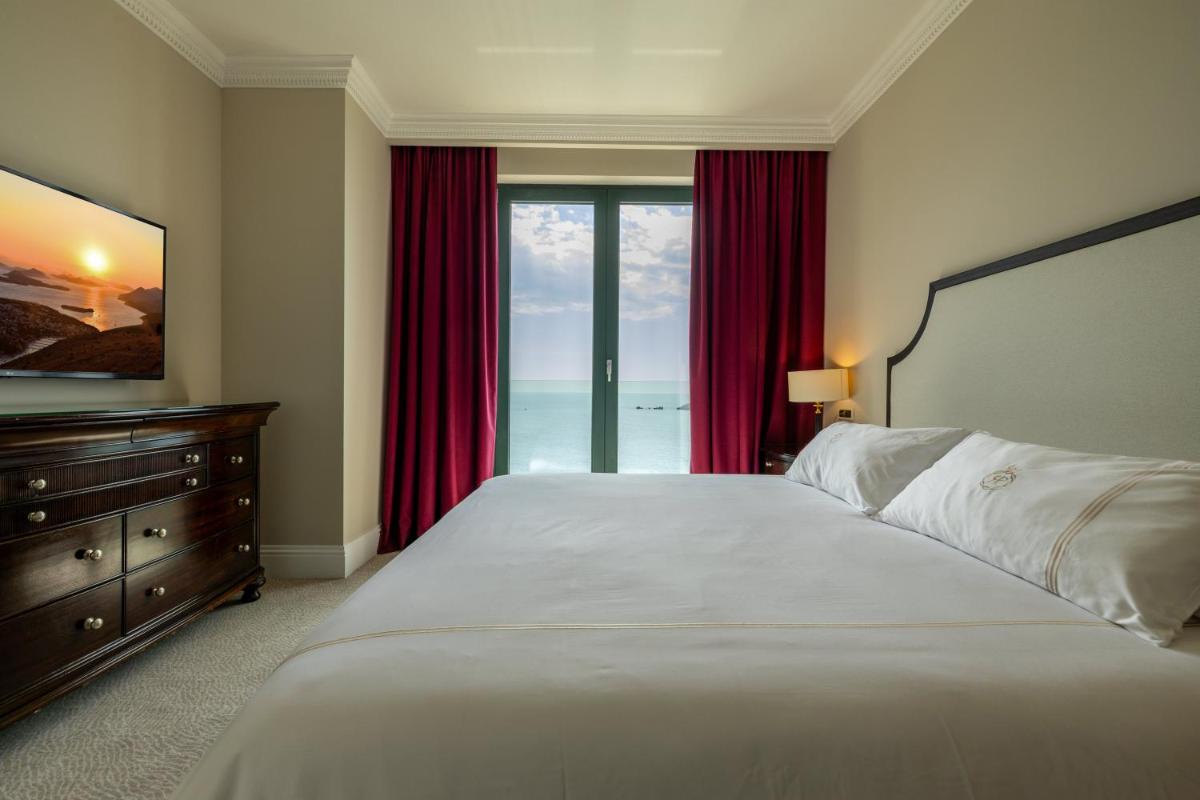 Royal Princess Hotel