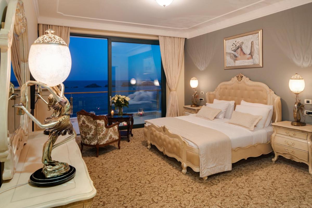 Royal Princess Hotel