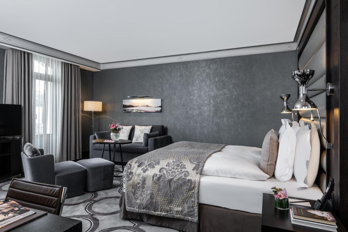 Royal Savoy Hotel & Spa