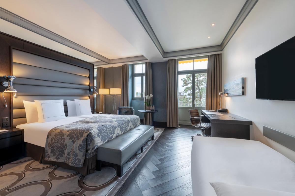 Royal Savoy Hotel & Spa