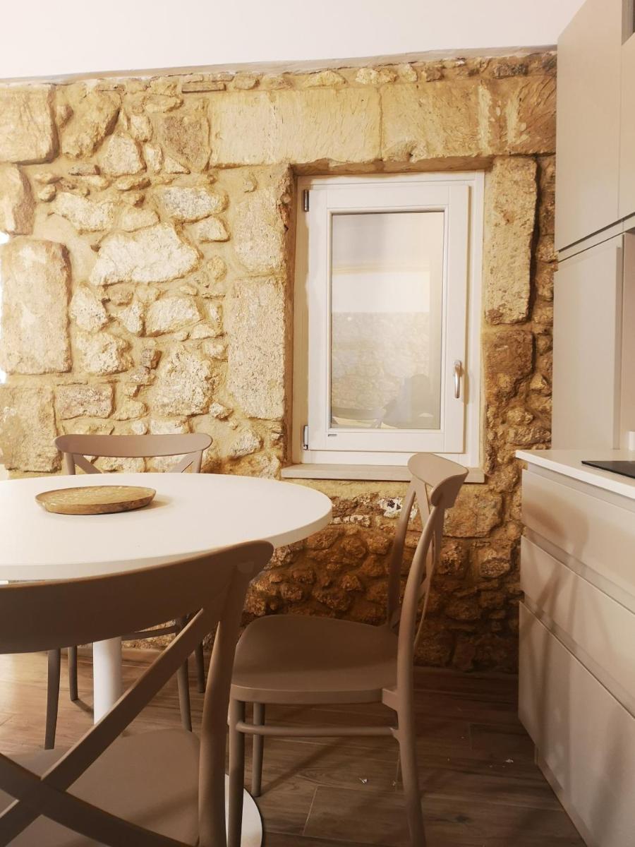 Rua 39 fine apartments by Dimore in Sicily