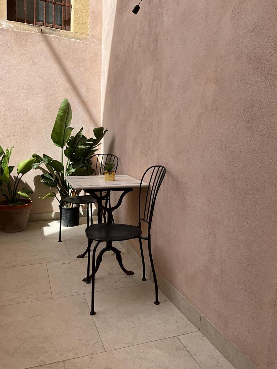 Rua 39 fine apartments by Dimore in Sicily