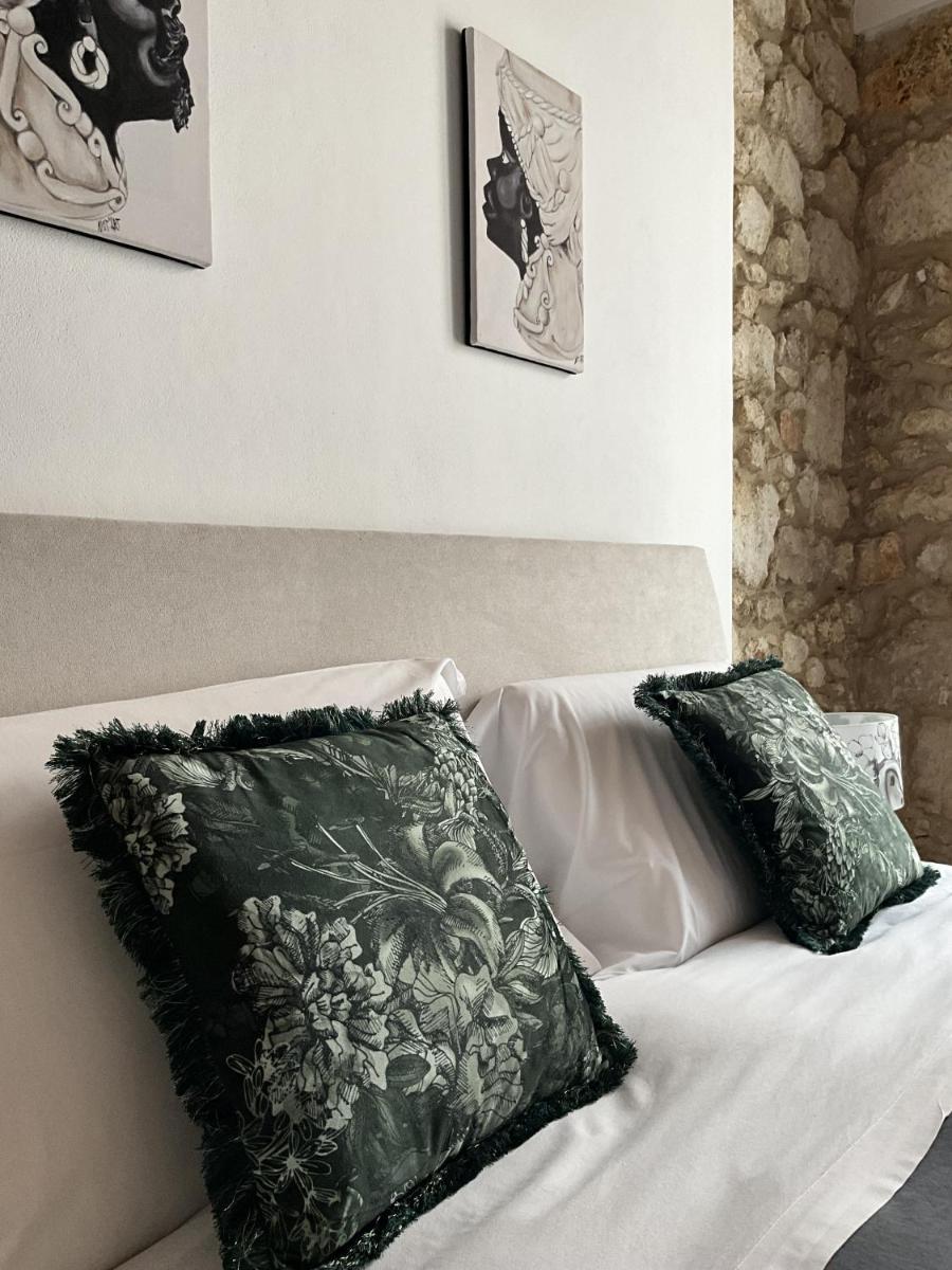 Rua 39 fine apartments by Dimore in Sicily