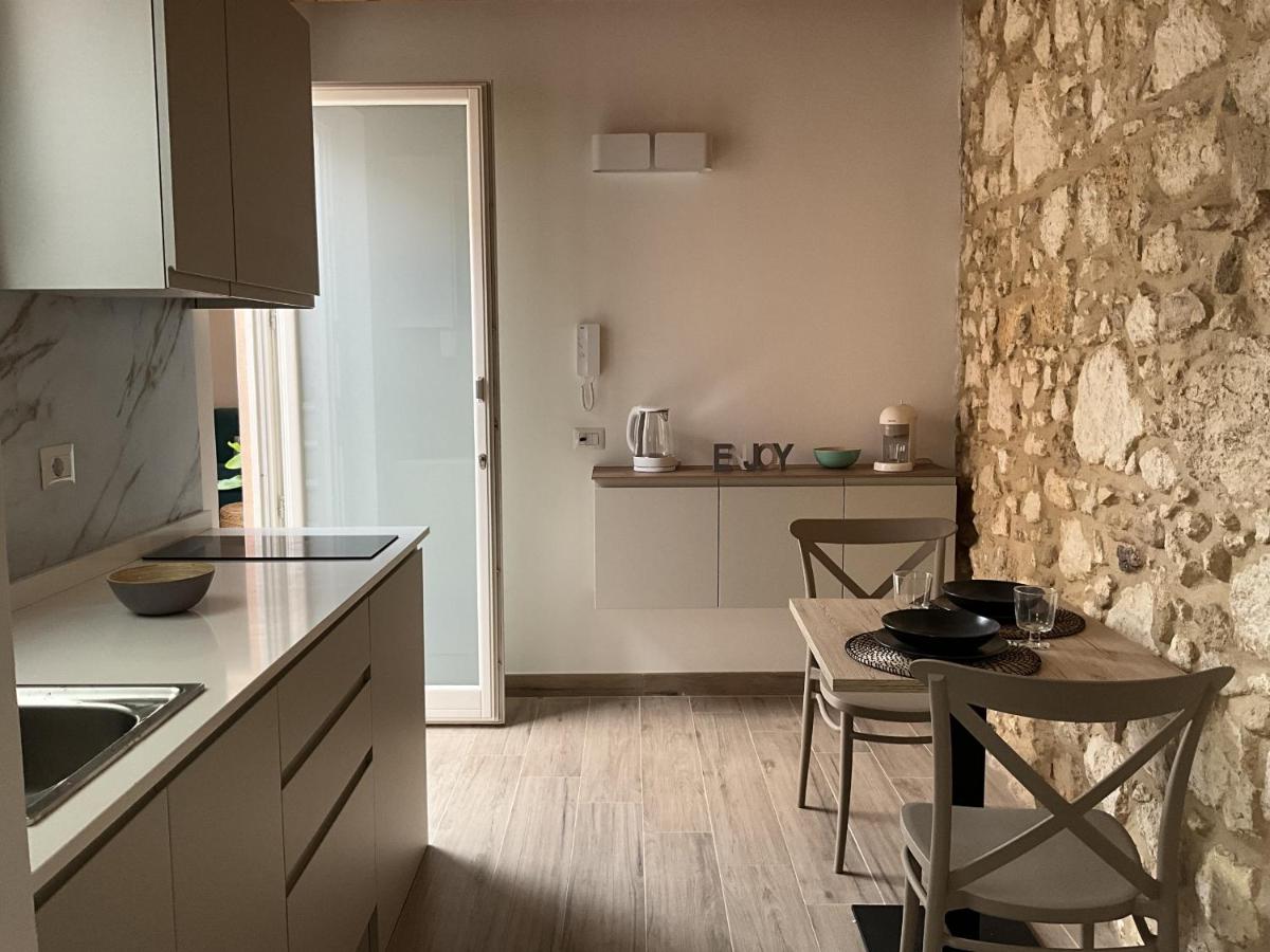 Rua 39 fine apartments by Dimore in Sicily