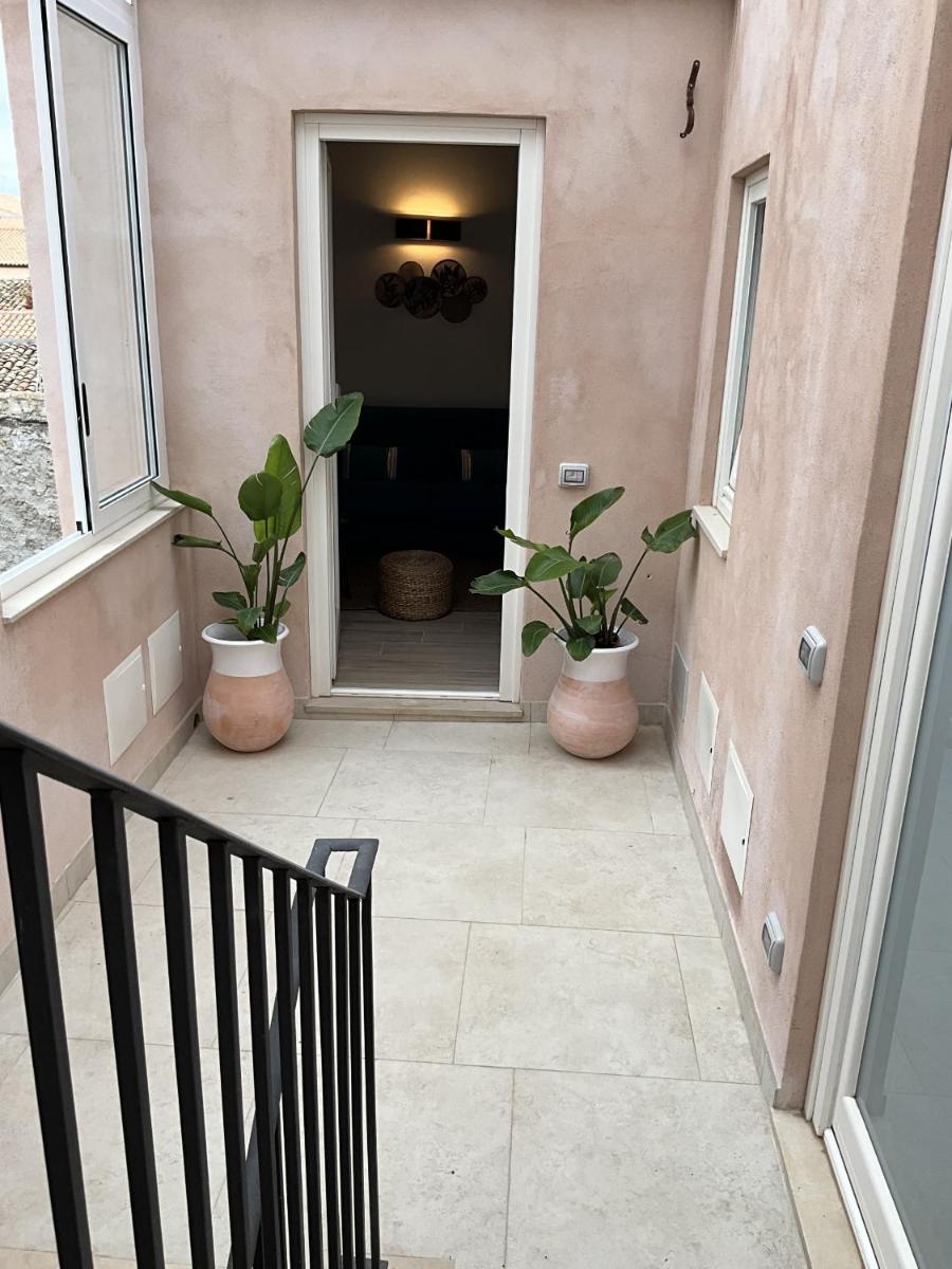 Rua 39 fine apartments by Dimore in Sicily