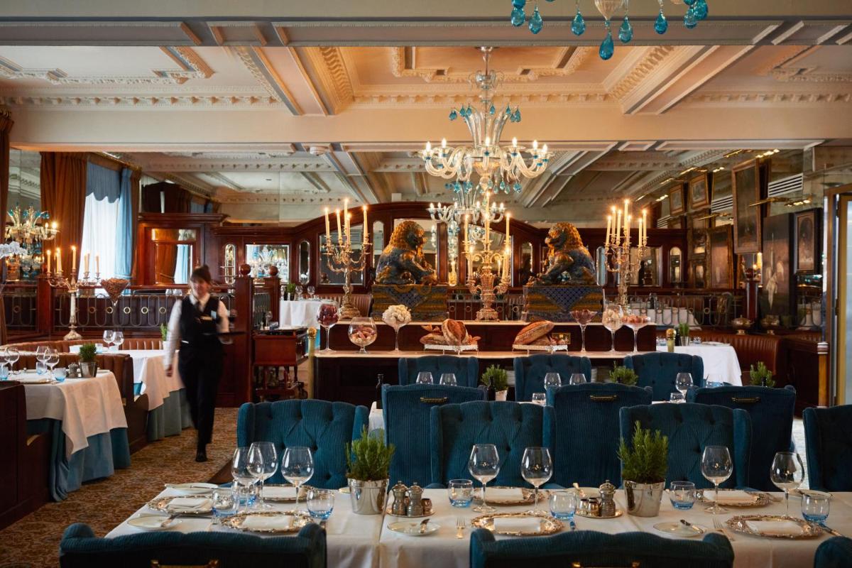 Rubens At The Palace