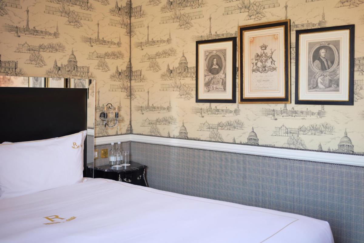 Rubens At The Palace