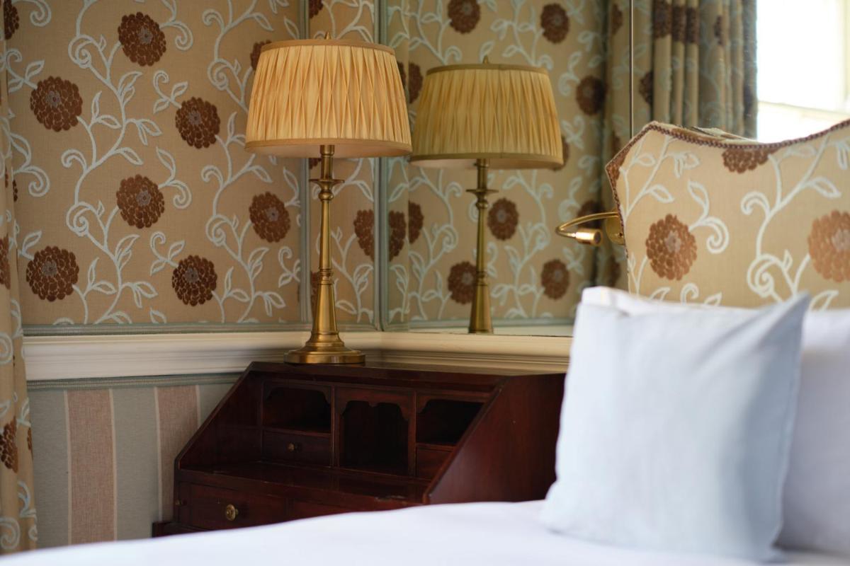 Rubens At The Palace