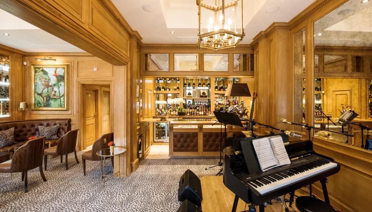 Rubens At The Palace