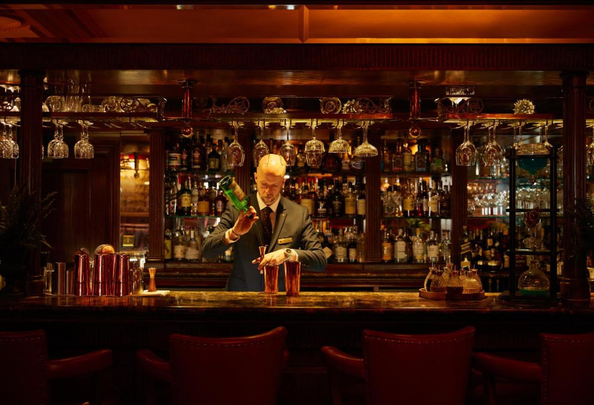 Rubens At The Palace